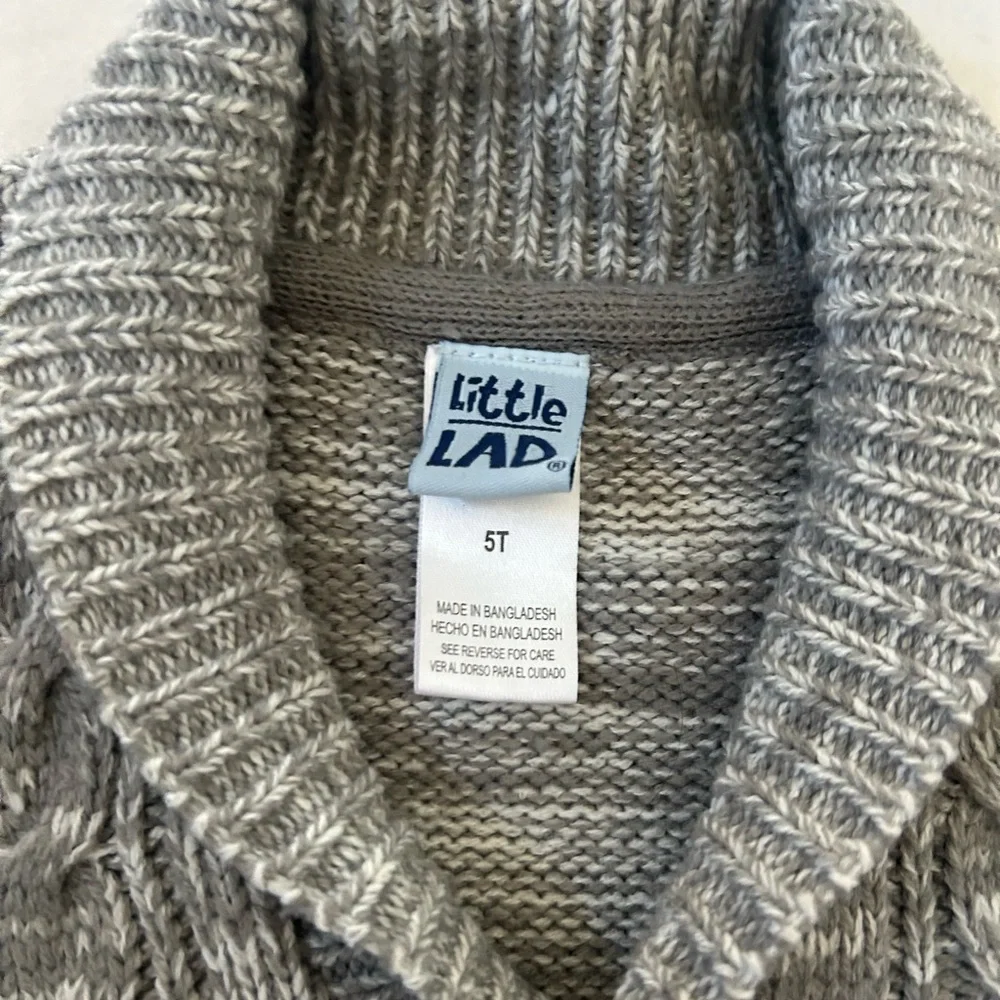 Bundle of 3 boys sweaters/ sweatshirt